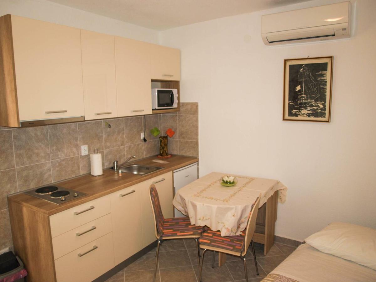 Appartement House Nataniel In Omis Near Sea Extérieur photo