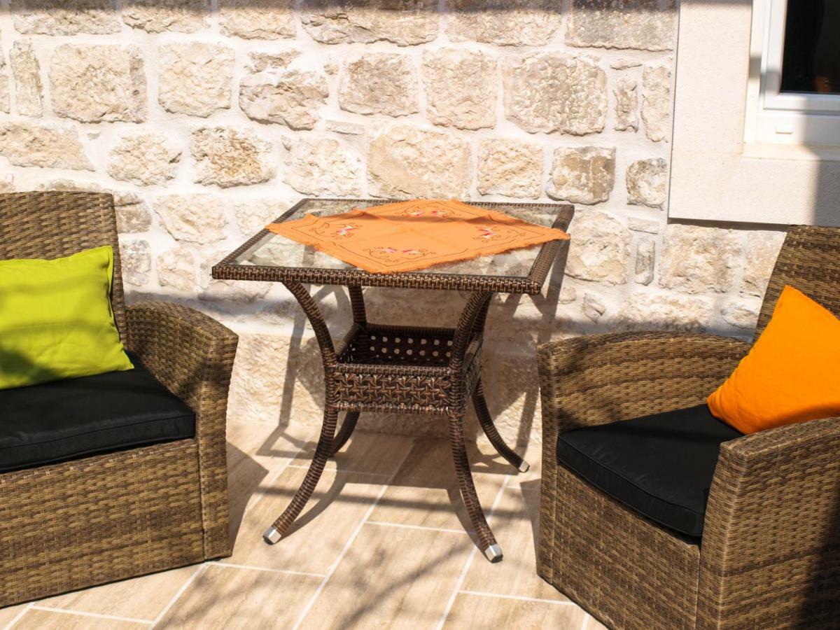 Appartement House Nataniel In Omis Near Sea Extérieur photo