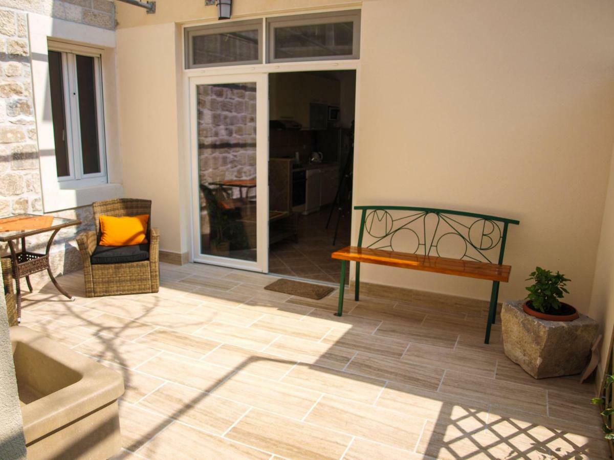Appartement House Nataniel In Omis Near Sea Extérieur photo