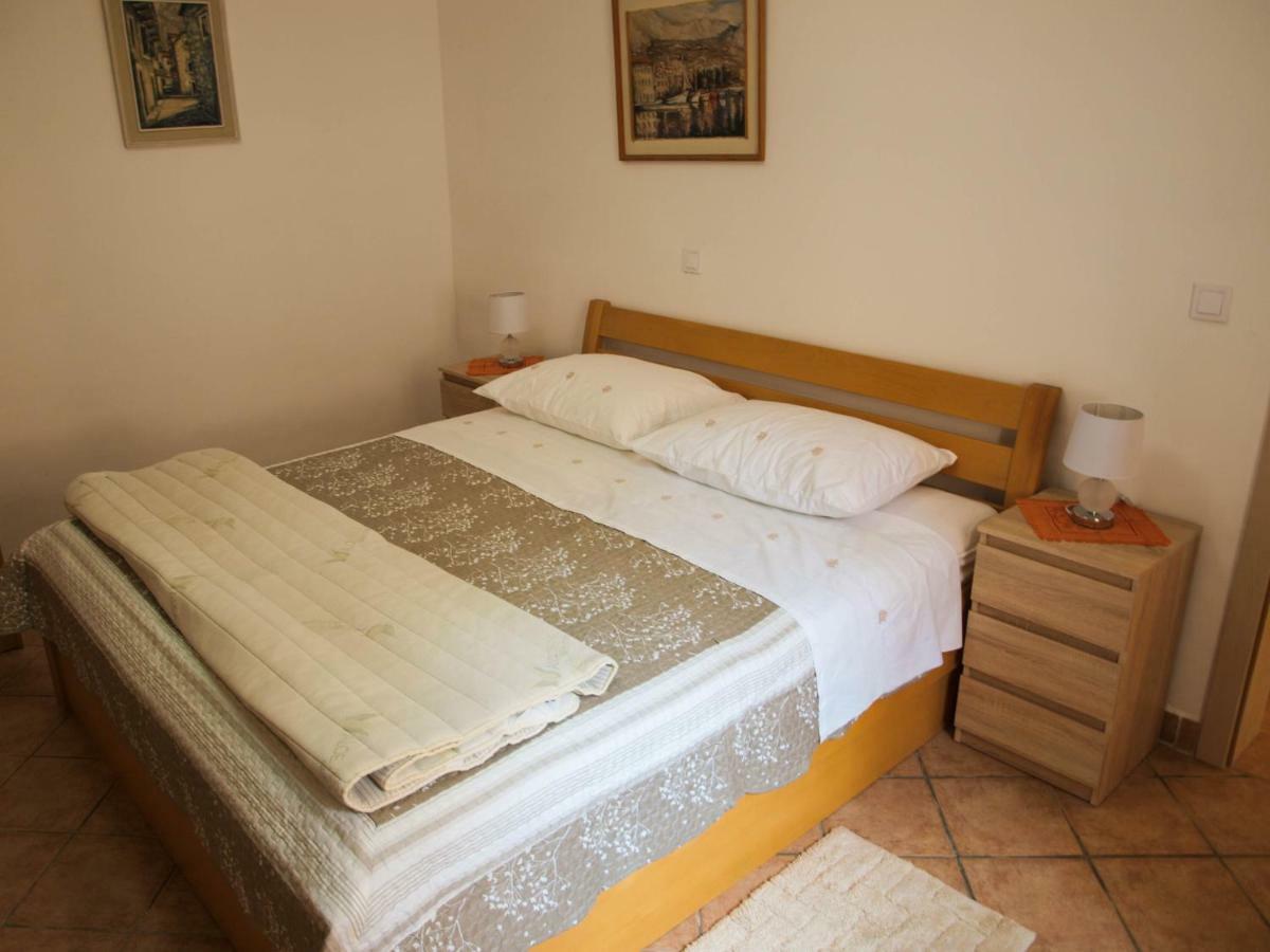 Appartement House Nataniel In Omis Near Sea Extérieur photo