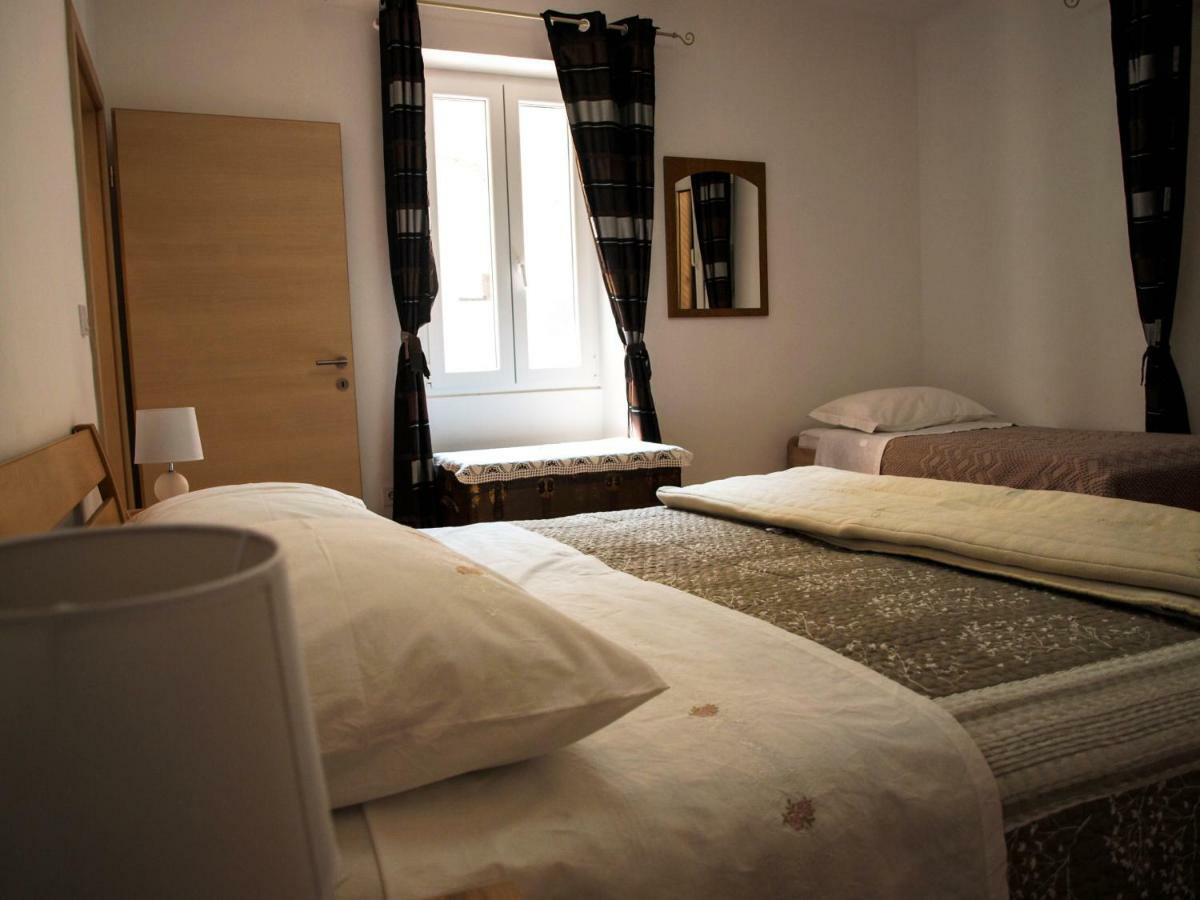 Appartement House Nataniel In Omis Near Sea Extérieur photo