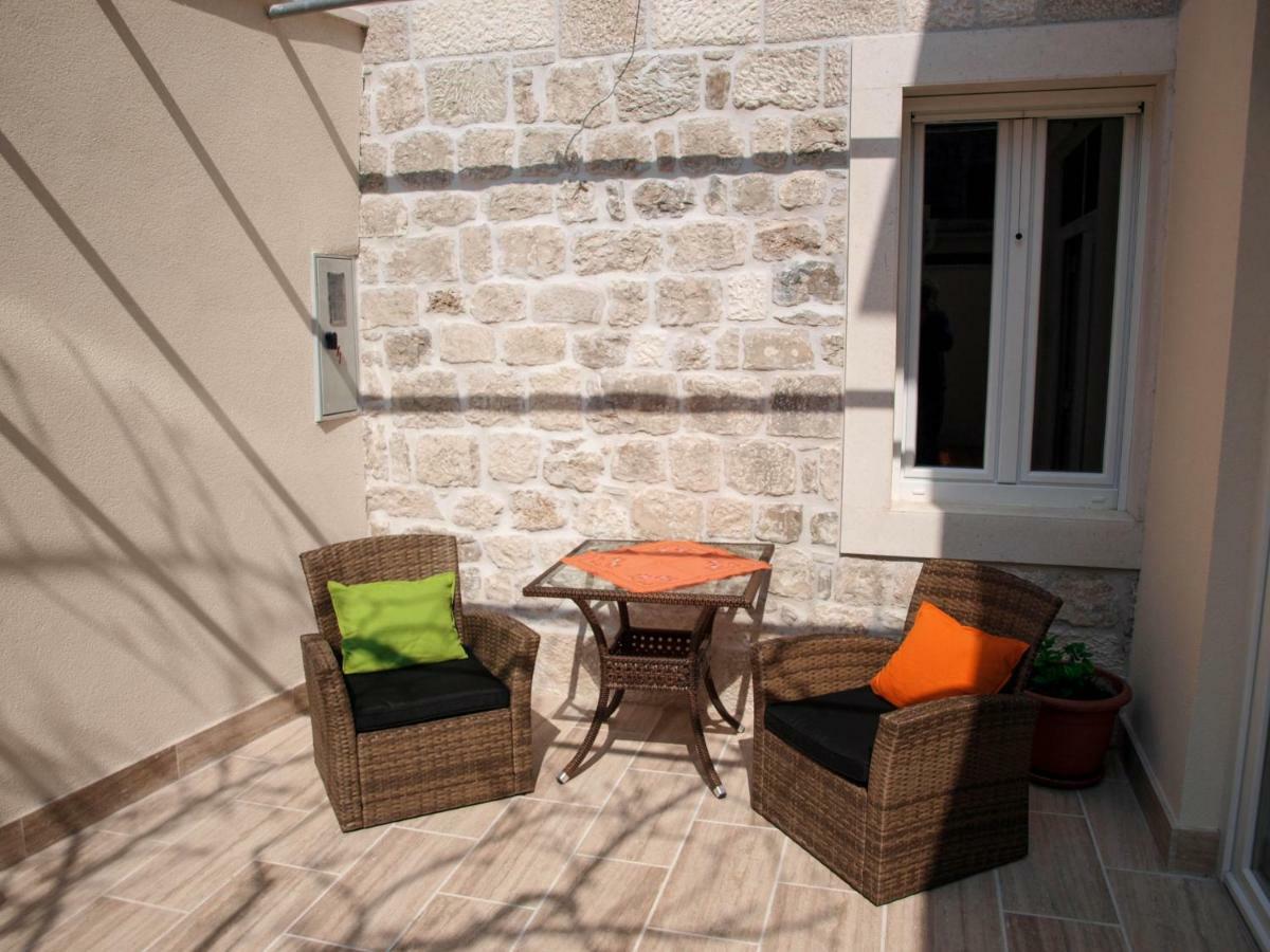 Appartement House Nataniel In Omis Near Sea Extérieur photo