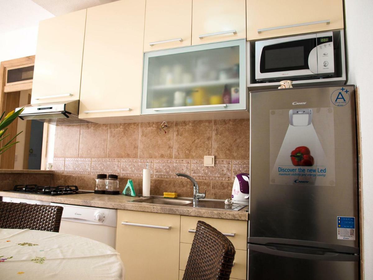 Appartement House Nataniel In Omis Near Sea Extérieur photo