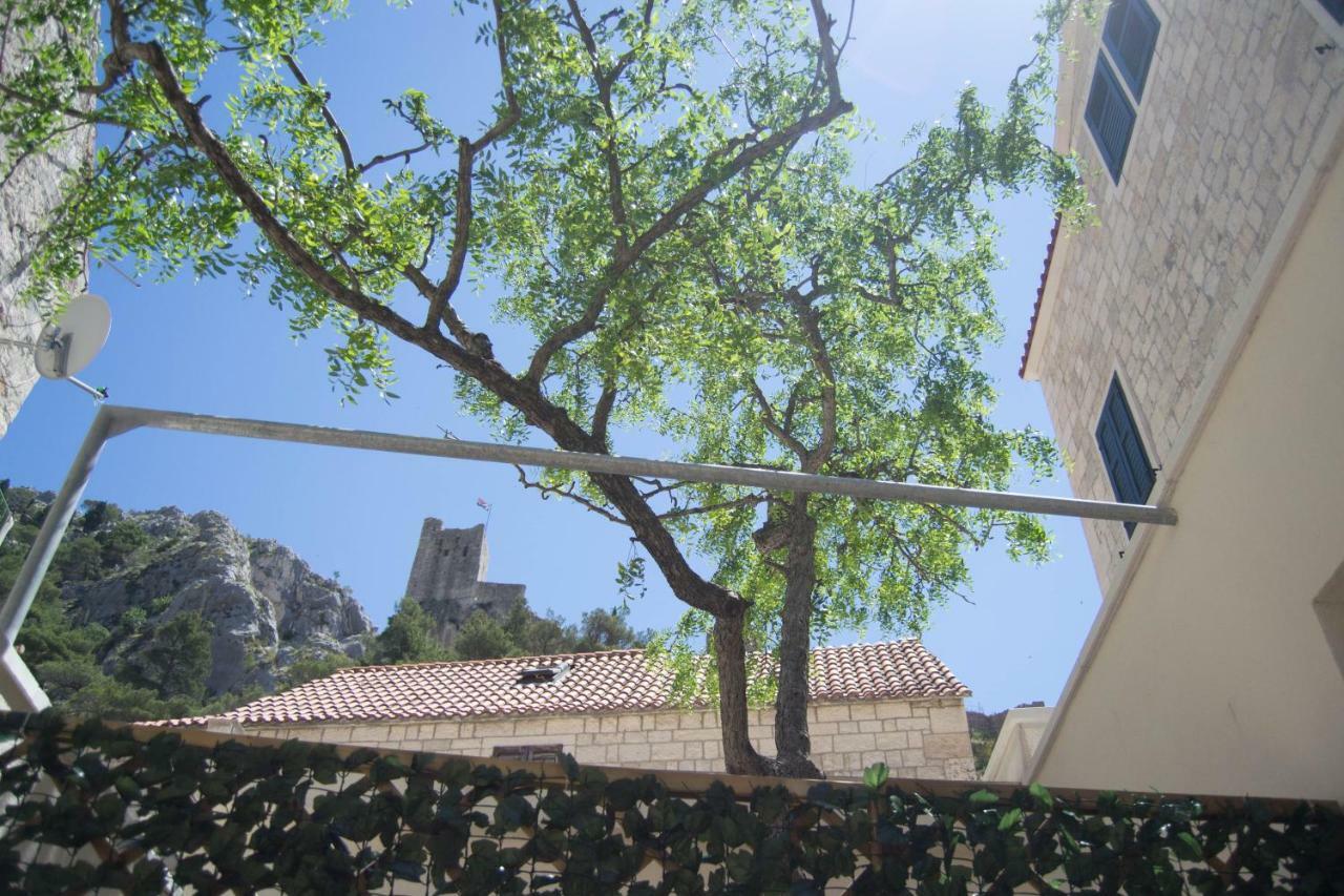 Appartement House Nataniel In Omis Near Sea Extérieur photo
