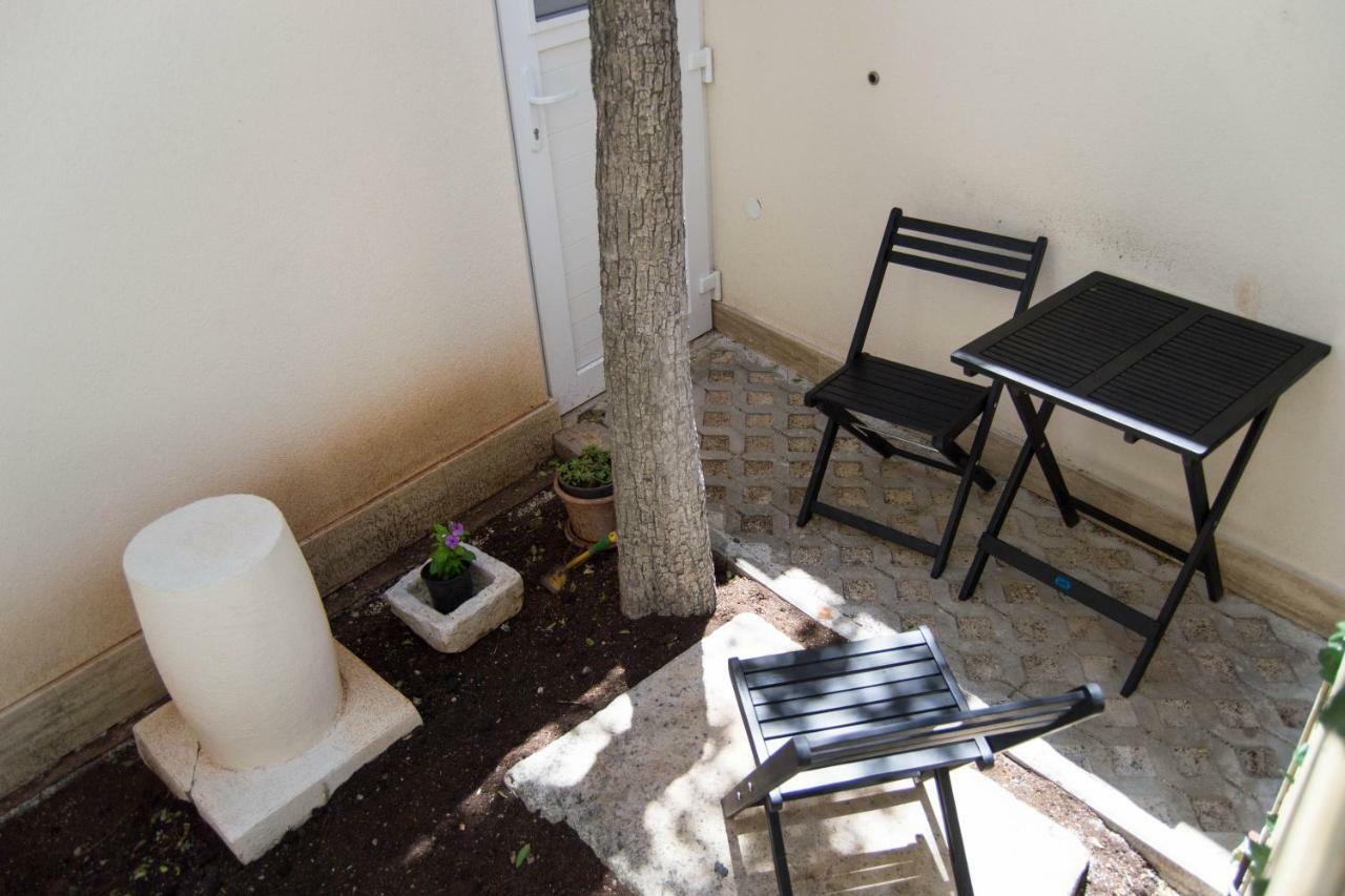 Appartement House Nataniel In Omis Near Sea Extérieur photo